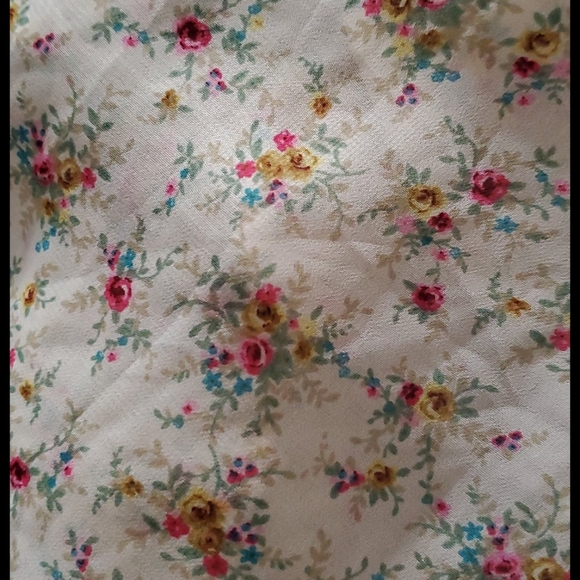 LOVE HAIGHT  hi lo lace insert Ruffl Bottom Floral Print Top Lrg. - Picture 4 of 8